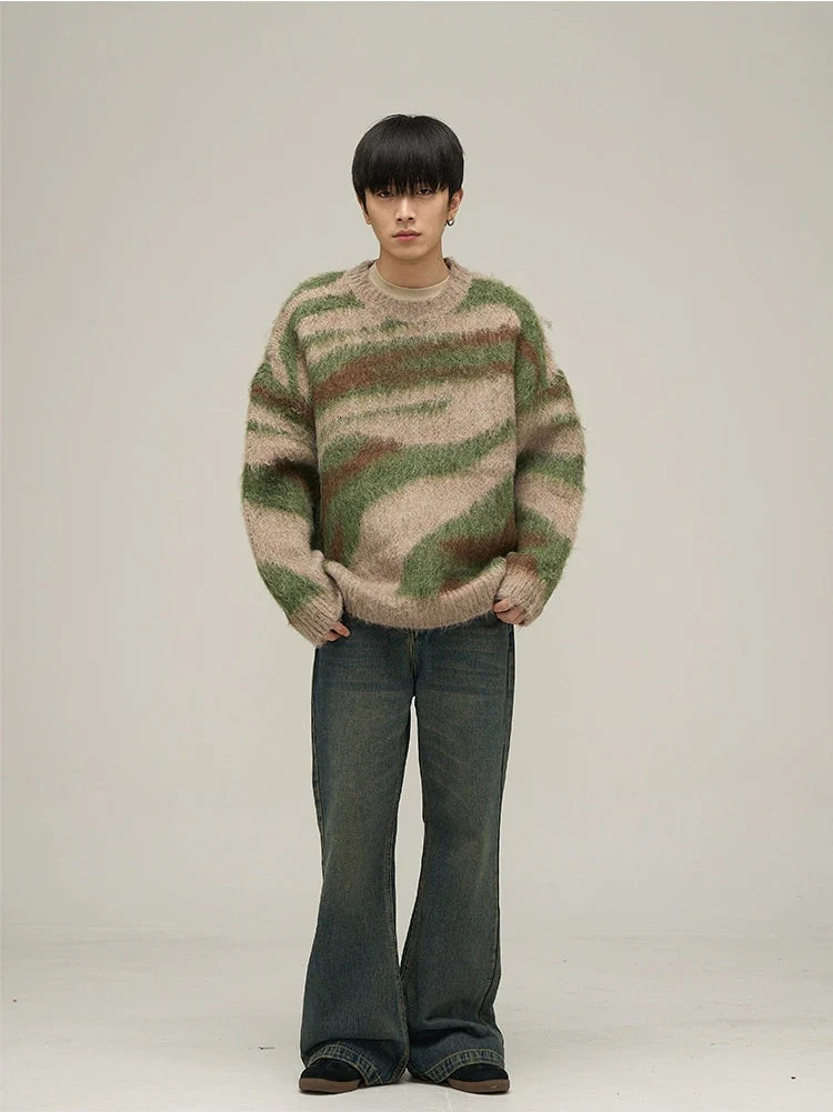 Abstract Pattern Oversized Sweater - Image 10