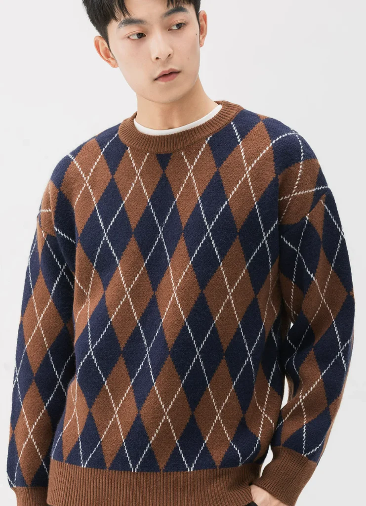 Argyle Pattern Ribbed Trim Sweatshirt - Image 12