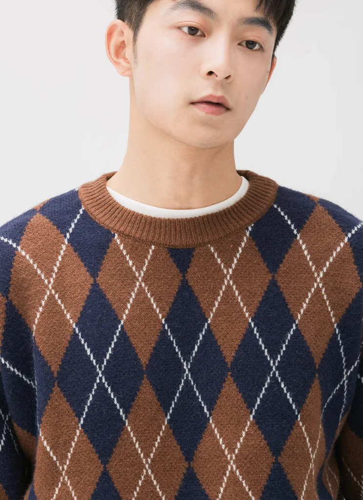 Argyle Pattern Ribbed Trim Sweatshirt - Image 14