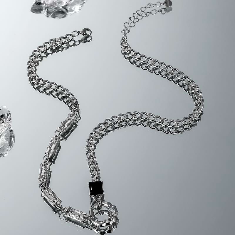 Asymmetric Chain Necklace with Ring Pendant - Image 5