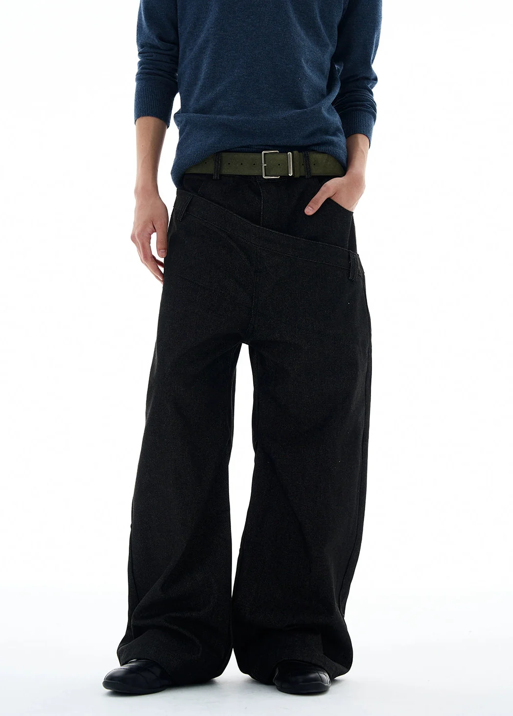 Asymmetric Overlap Yoke Seam Wide-Leg Jeans - Image 7