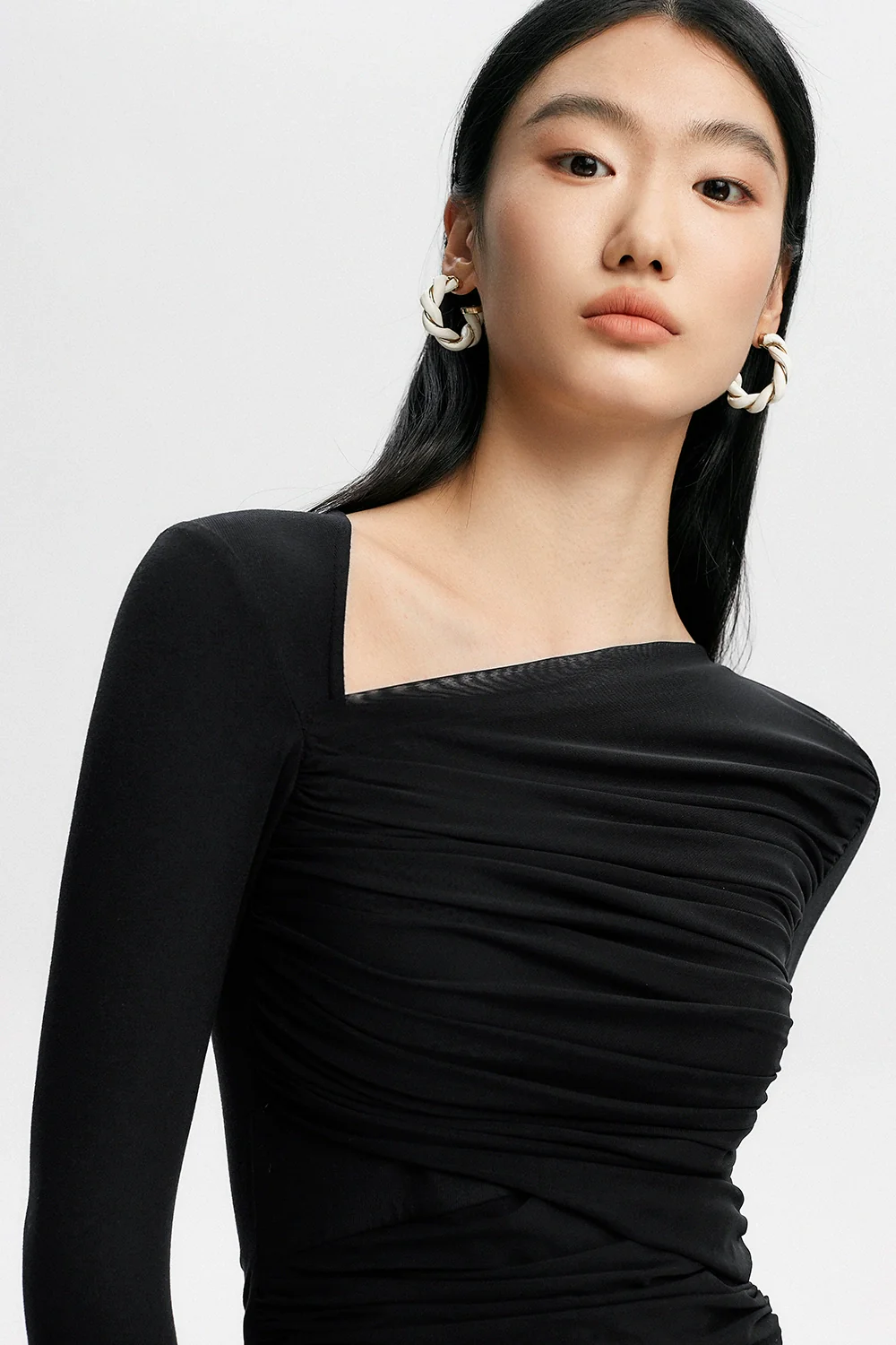 Asymmetric Ruched Long Sleeve Skinny Top - Image 18