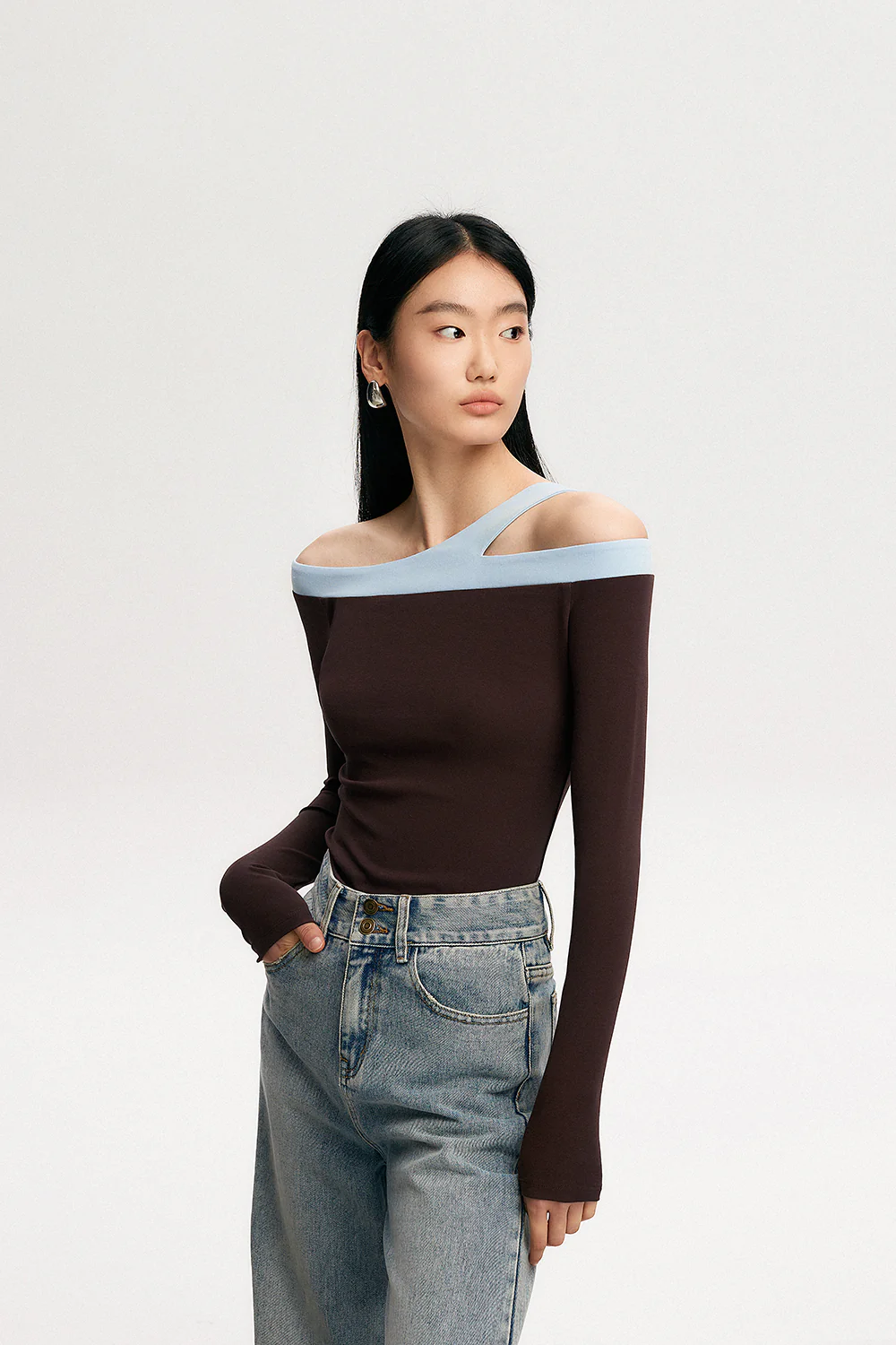 Asymmetric Strap Off Shoulder Top - Image 6