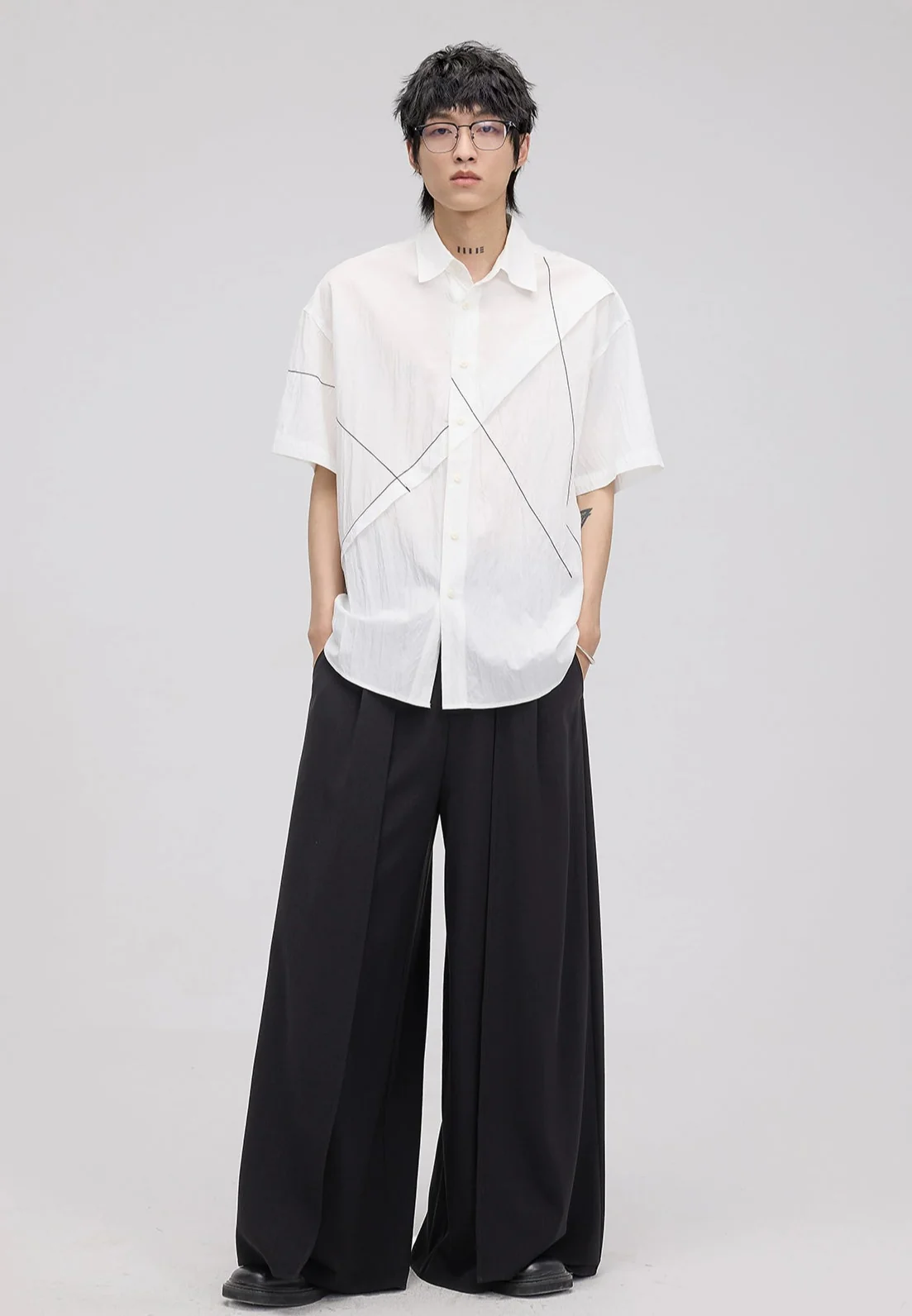 Asymmetrical Stitch Accent Short Sleeve Button Shirt - Image 4