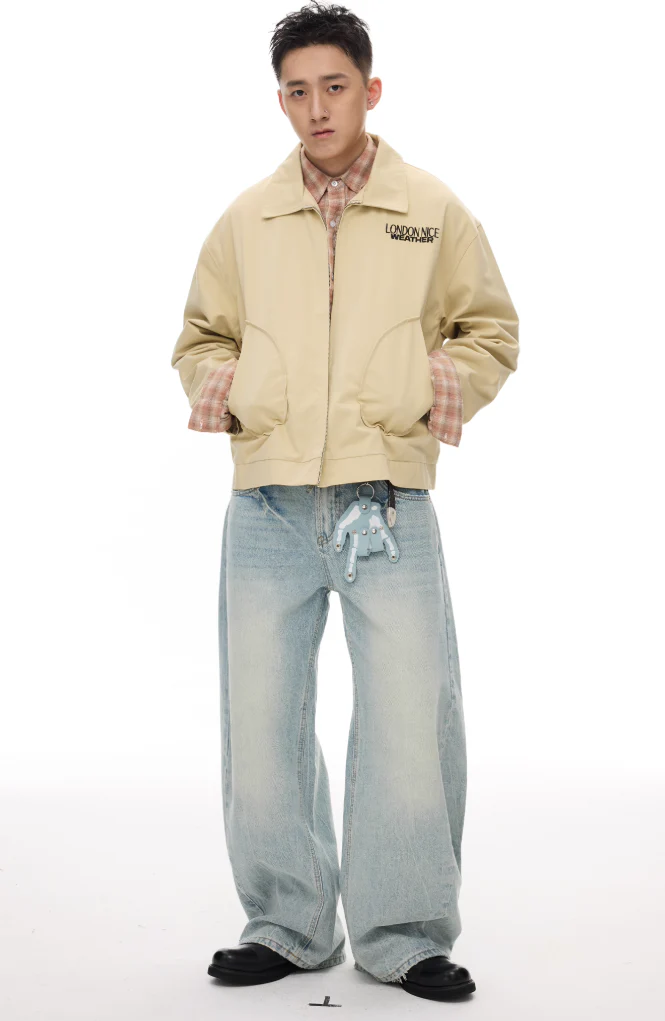 Barrel Wide-Leg Light Wash Faded Jeans - Image 3