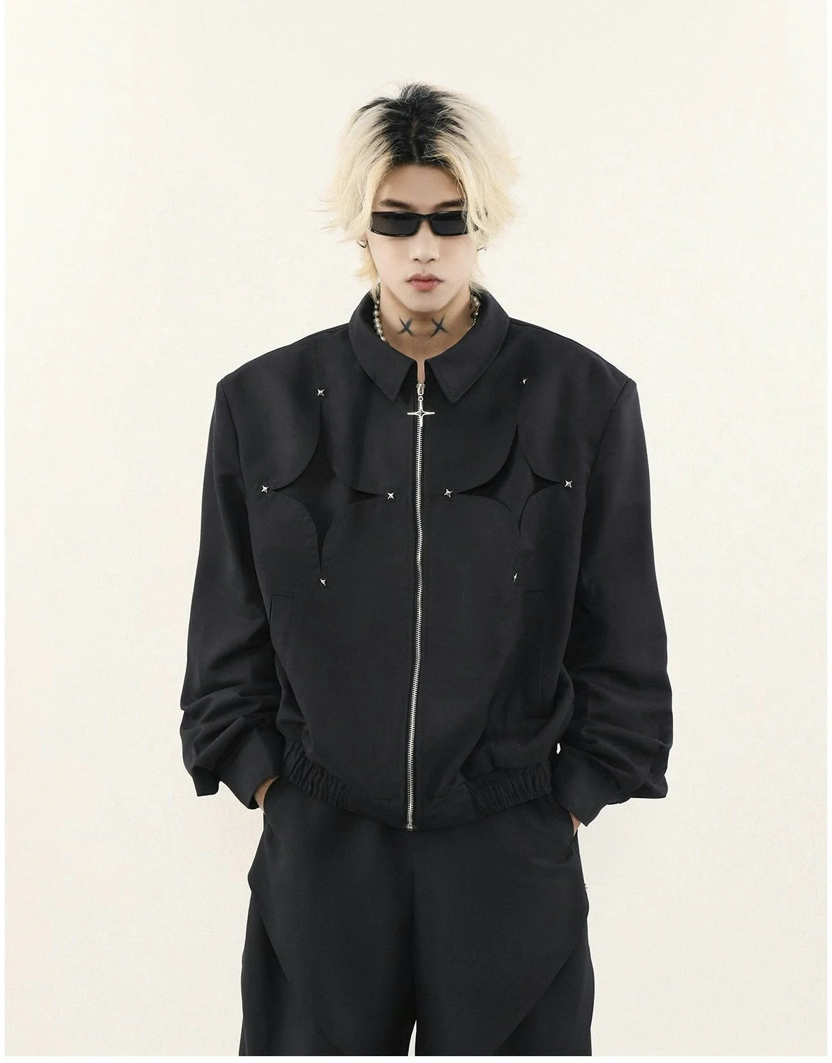 Boxy Collared Star Cutout Bomber Jacket - Image 3