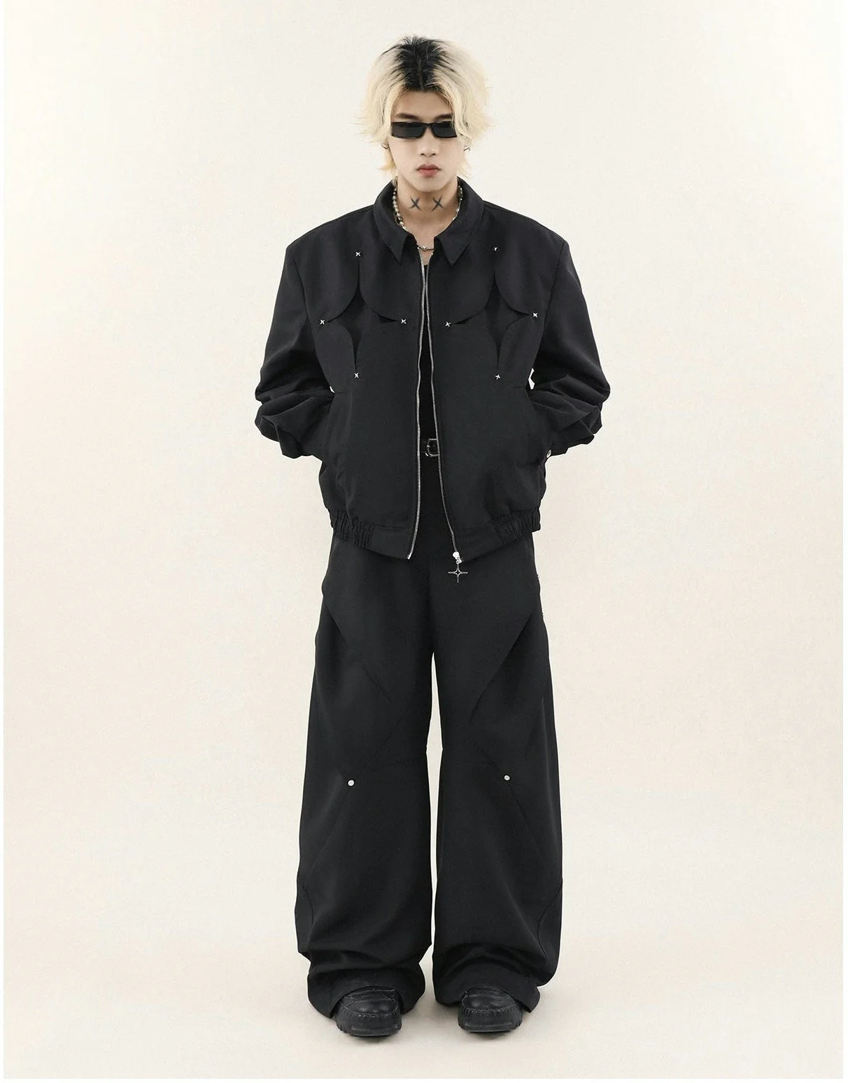 Boxy Collared Star Cutout Bomber Jacket - Image 5