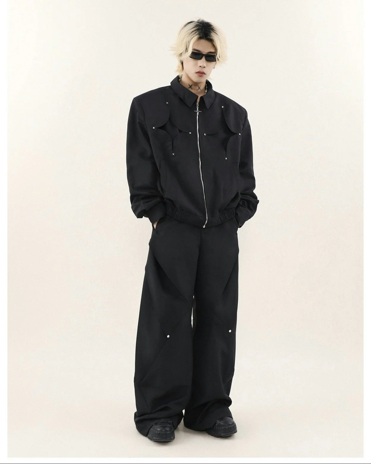Boxy Collared Star Cutout Bomber Jacket - Image 6