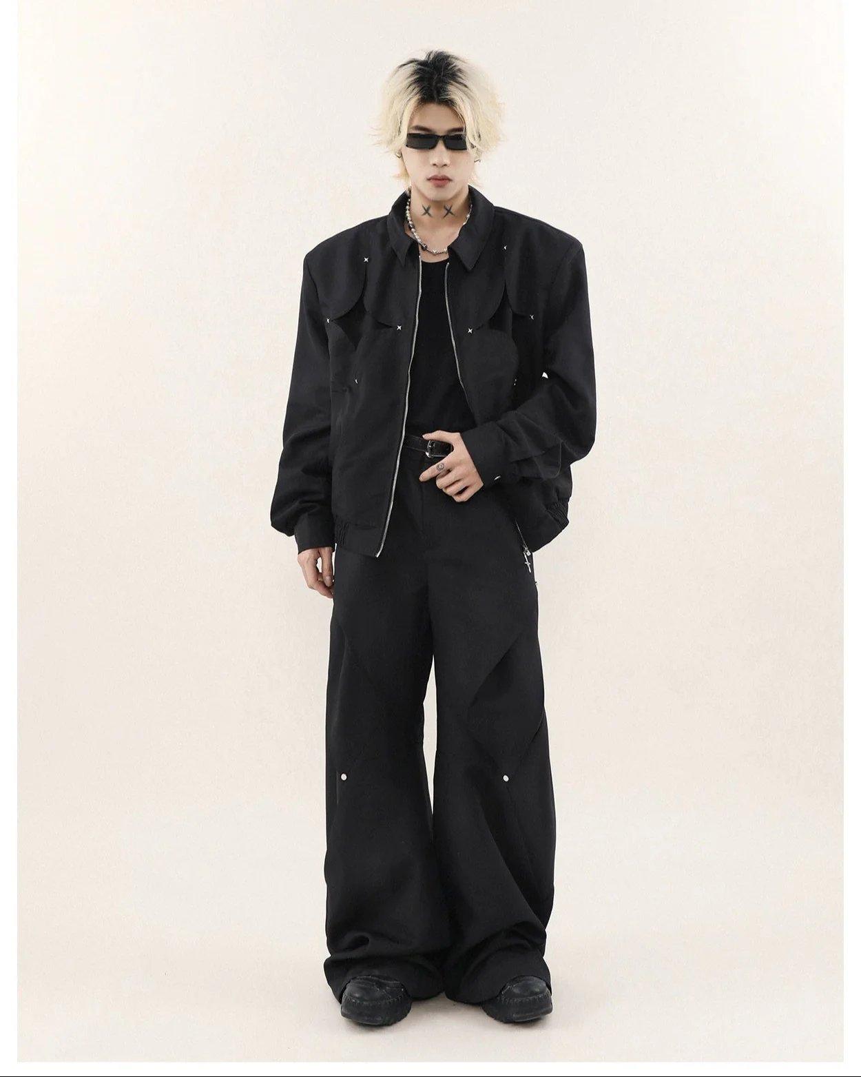 Boxy Collared Star Cutout Bomber Jacket - Image 8