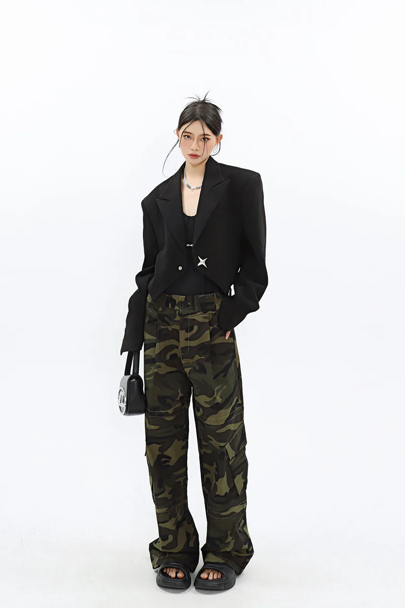 Boxy Cropped Blazer with Star Button - Image 21