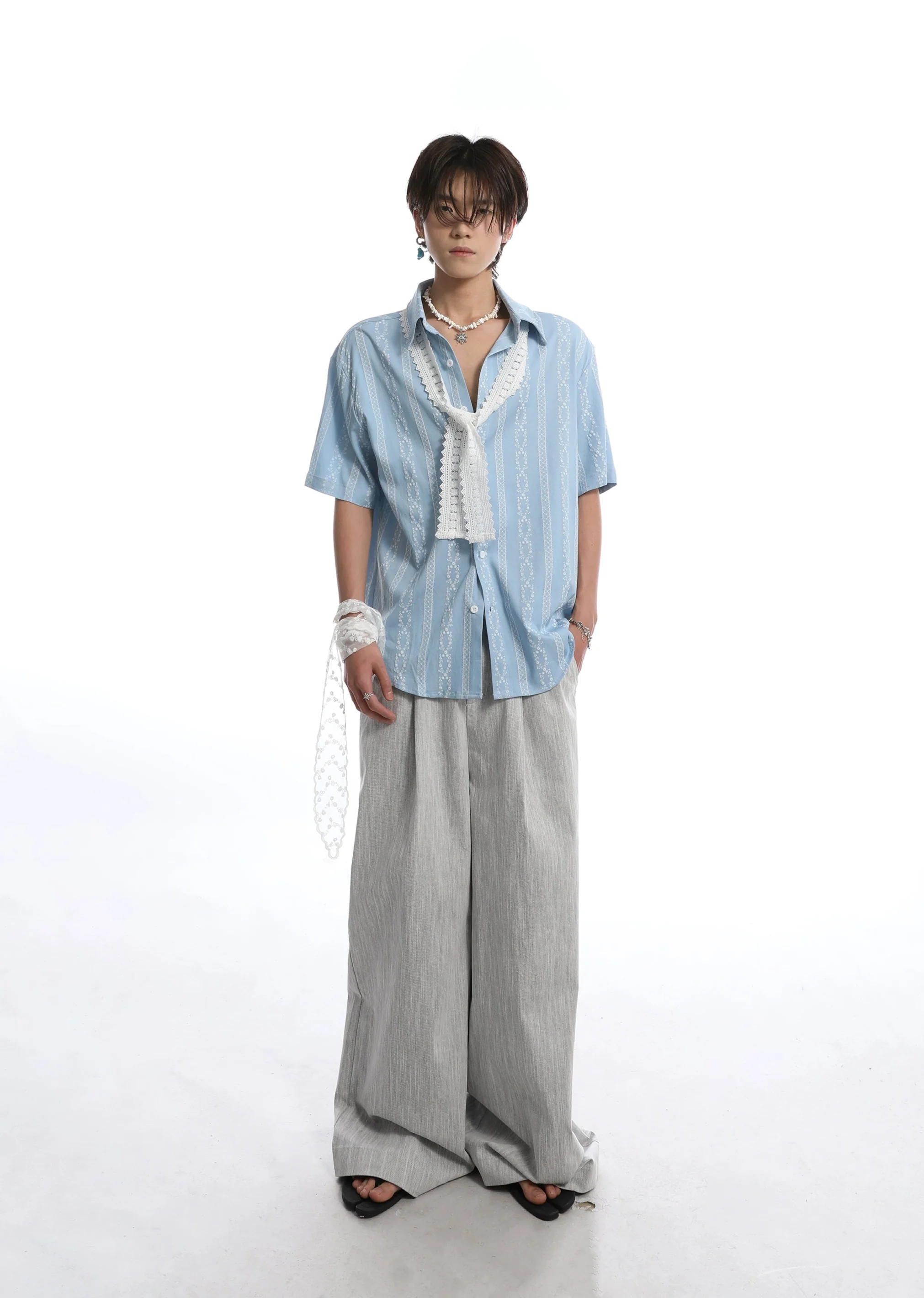 Button-Up Shirt with Vertical Floral Stripe Pattern - Image 8