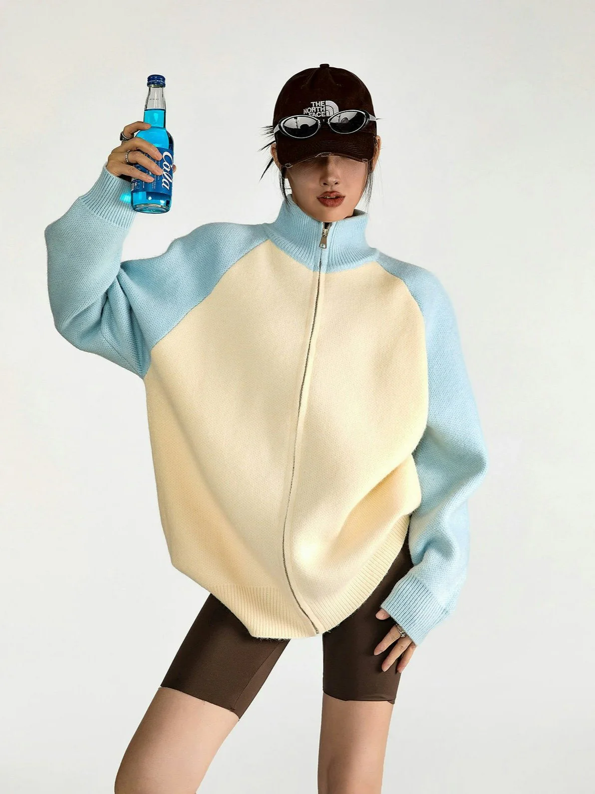 Color Block Zip-up Turtleneck Jacket - Image 8