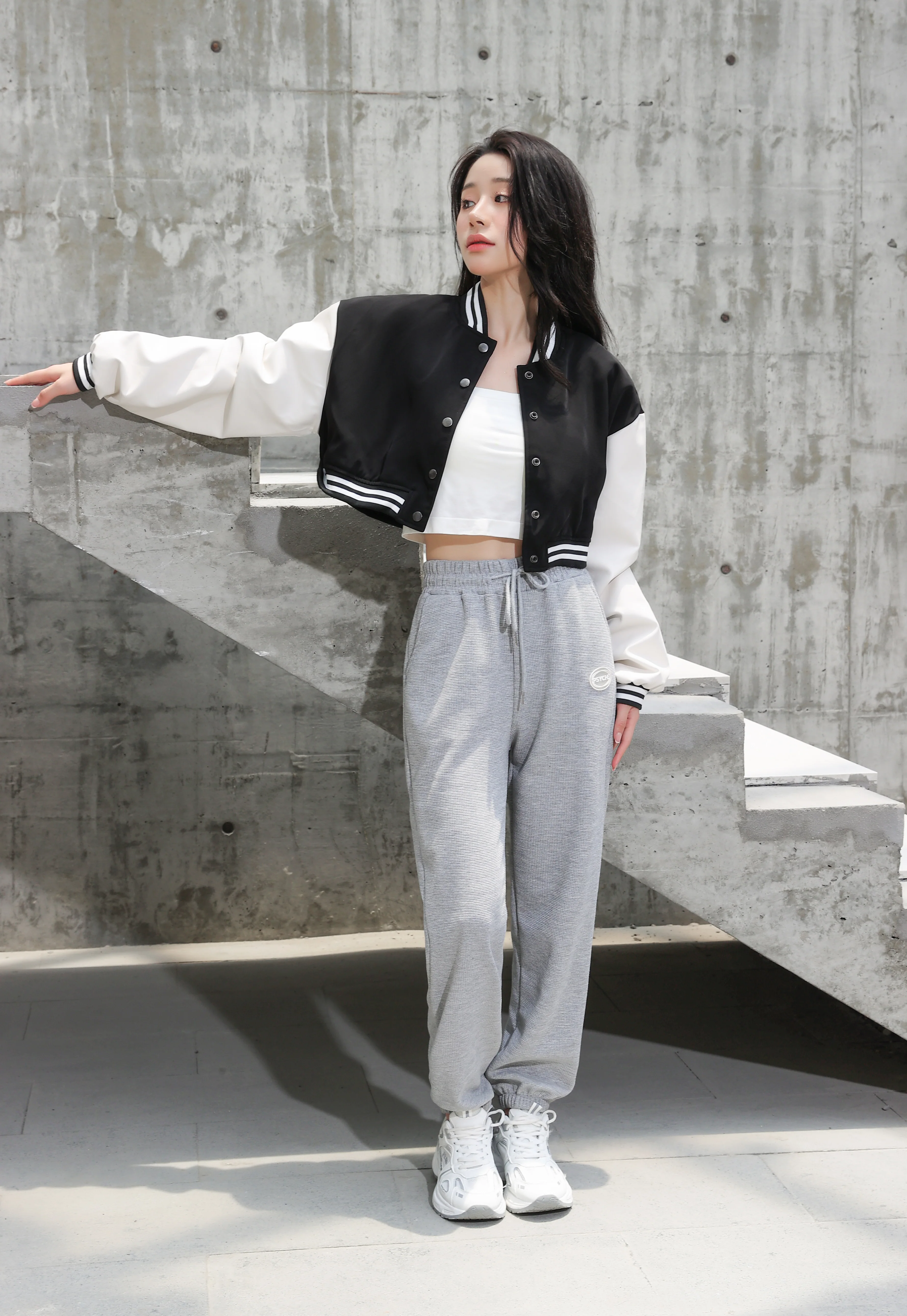 Cropped Baseball Jacket - Image 18