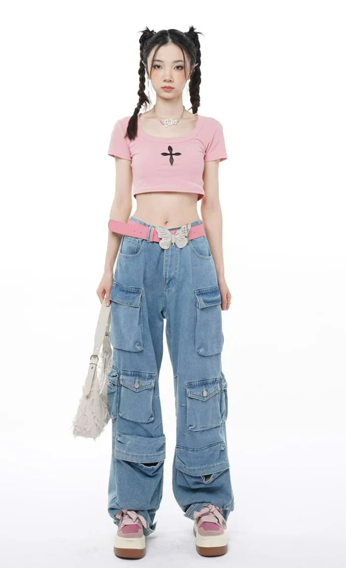 Cross Print Cropped Tee - Image 9