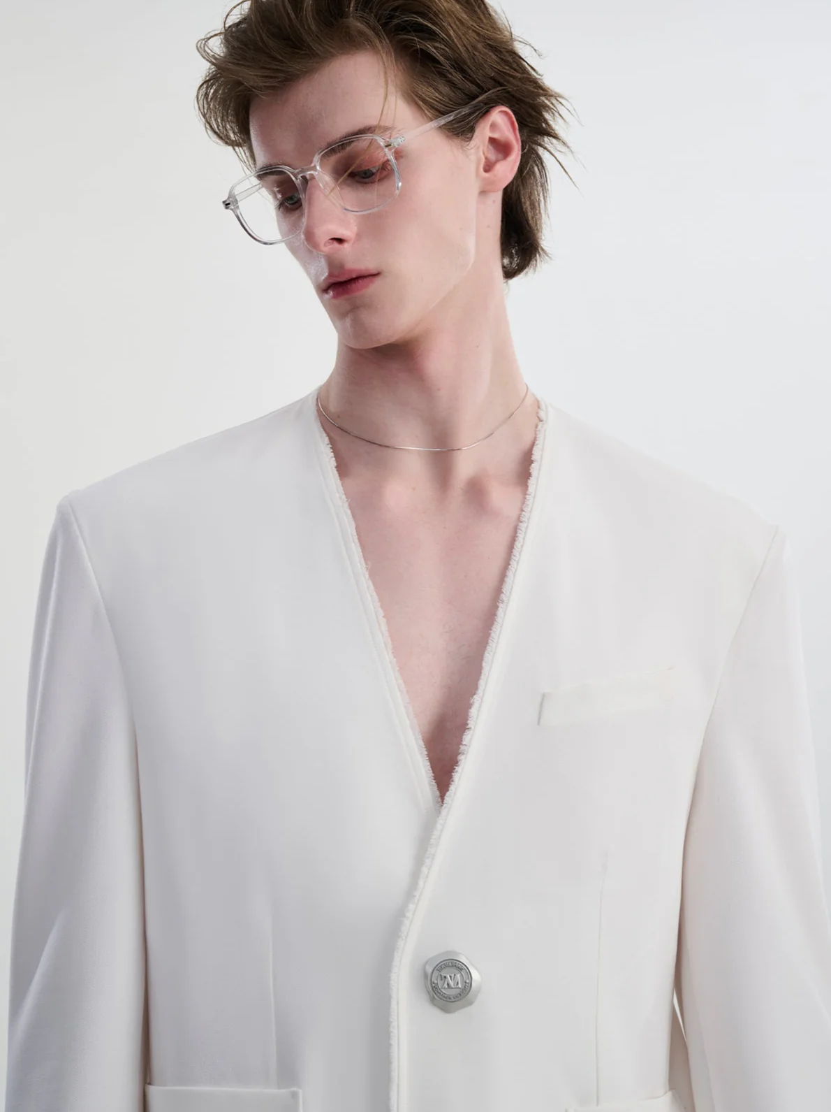 Distressed Hem Single Breasted Blazer with Patch Pockets - Image 4
