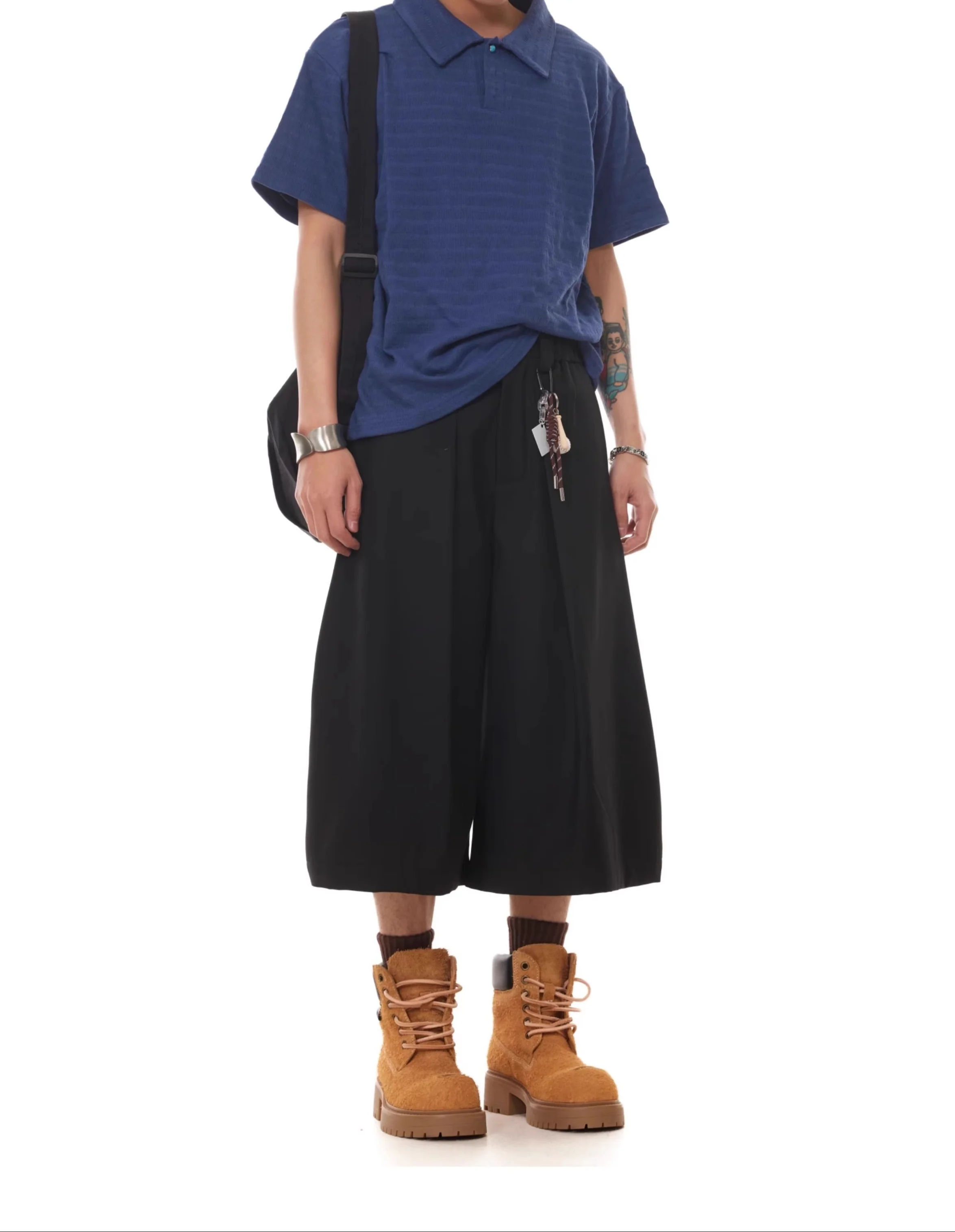 Elastic Waist Wide Leg Bermuda Shorts - Image 6