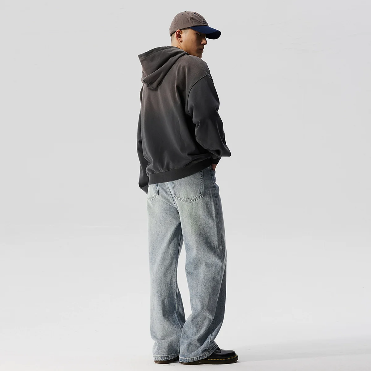 Faded Muted Wash Wide Leg Jeans - Image 5