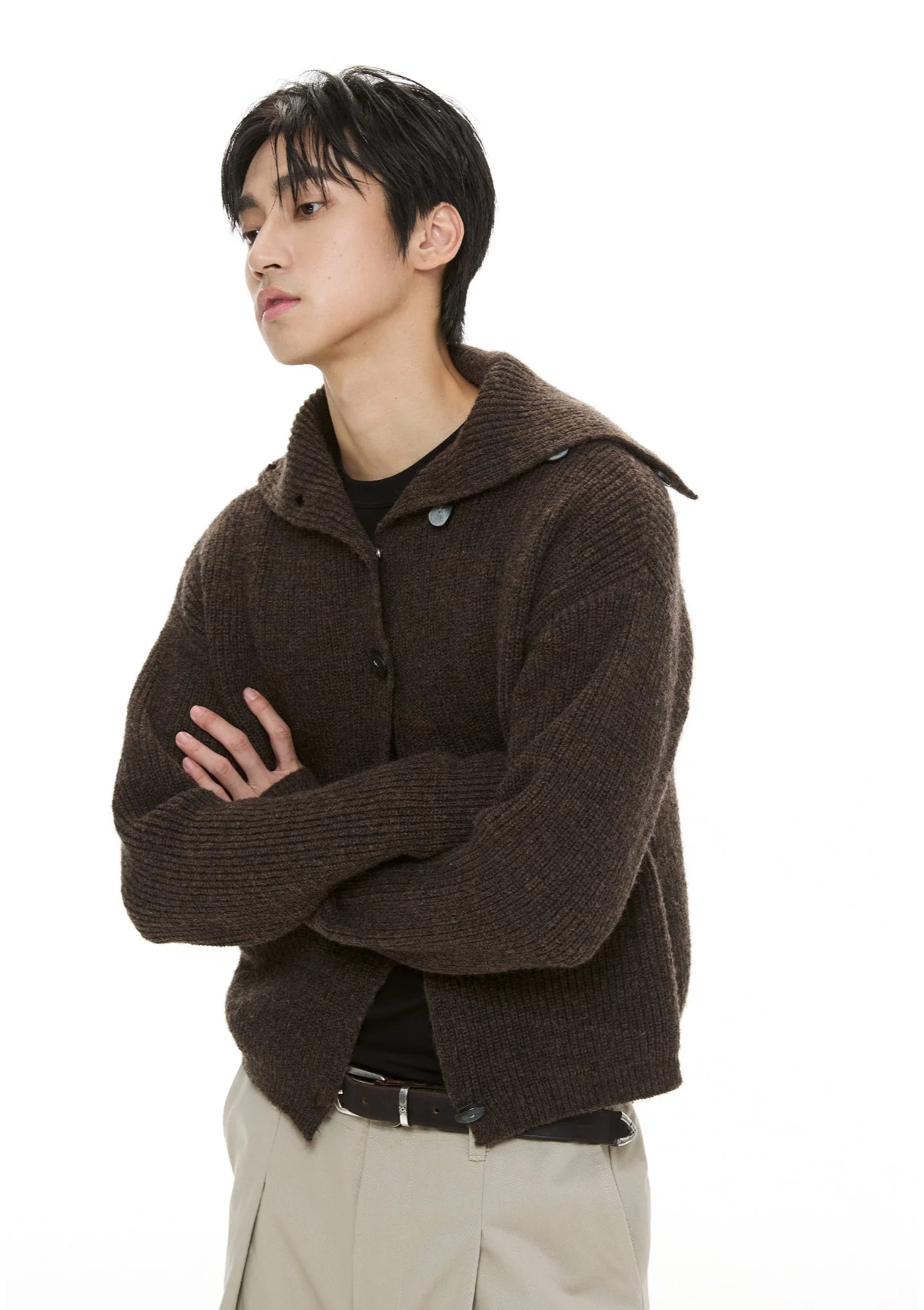 Fold Over Collar Knit Button-Up Cropped Cardigan - Image 3