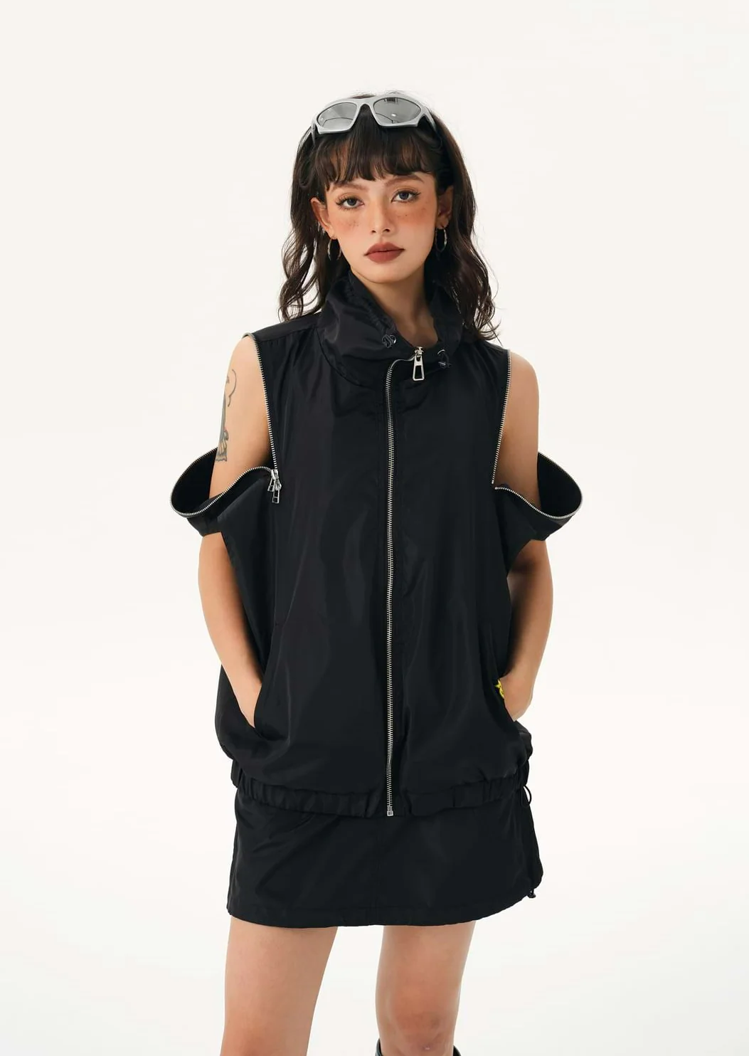 Fold Over Oversized Zip Vest - Image 2