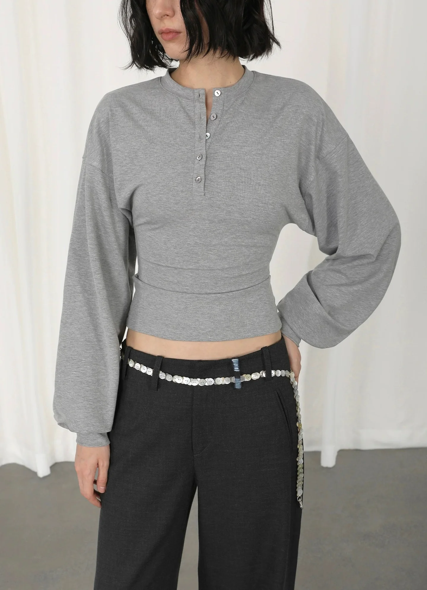 Henley Neck Cinch-Waisted T-Shirt With Balloon Sleeves - Image 2