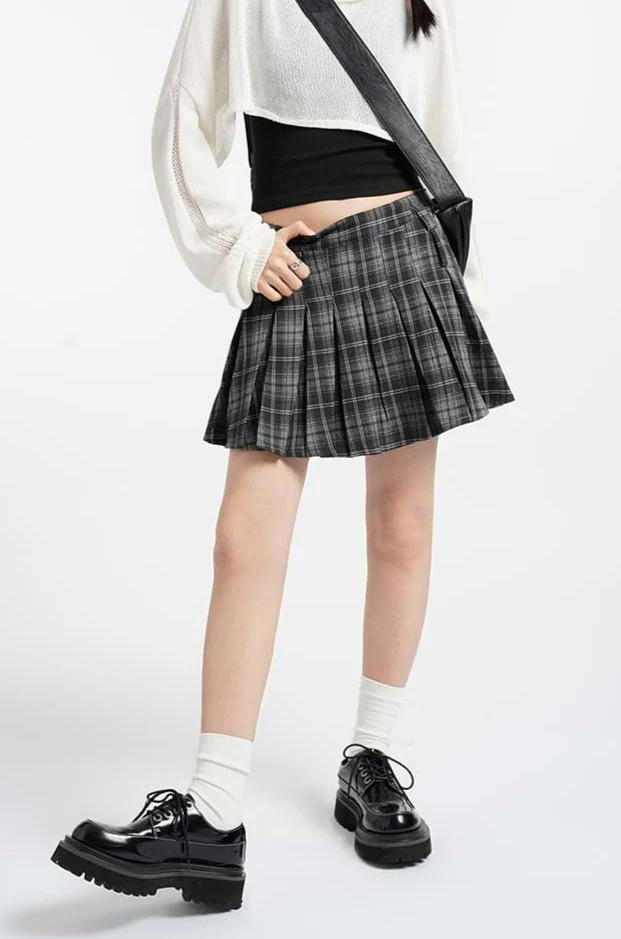 High Waist Pleated Plaid Mini Skirt - Image 4