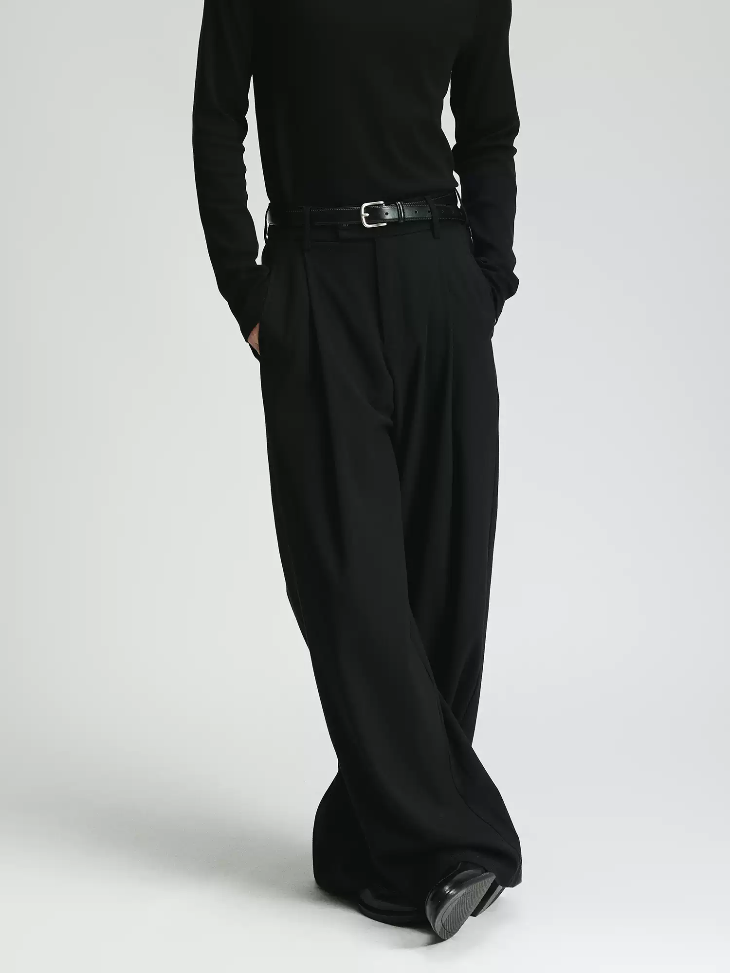 High-Waist Pleated Wide Leg Pants - Image 12