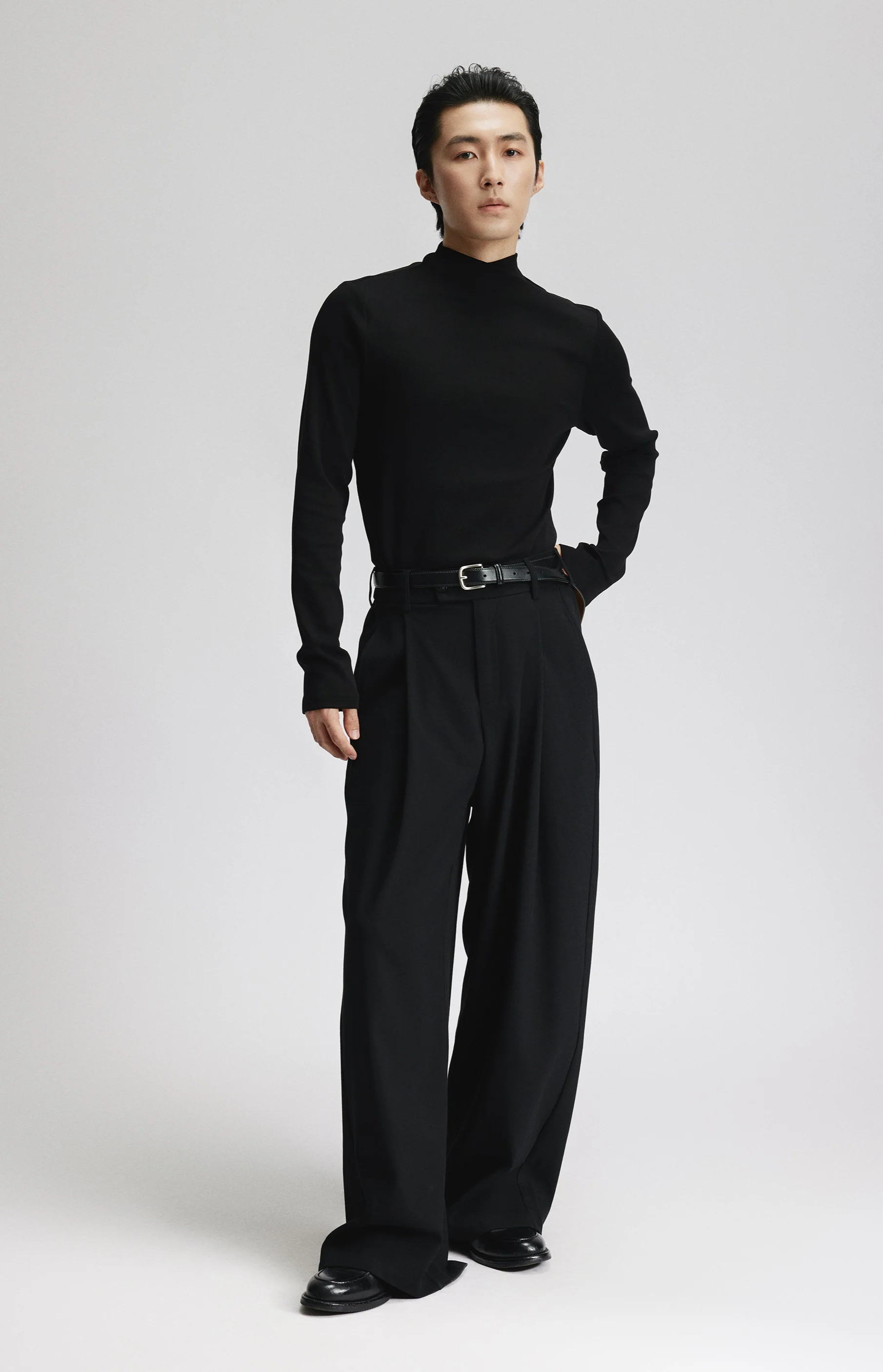 High-Waist Pleated Wide Leg Pants - Image 14