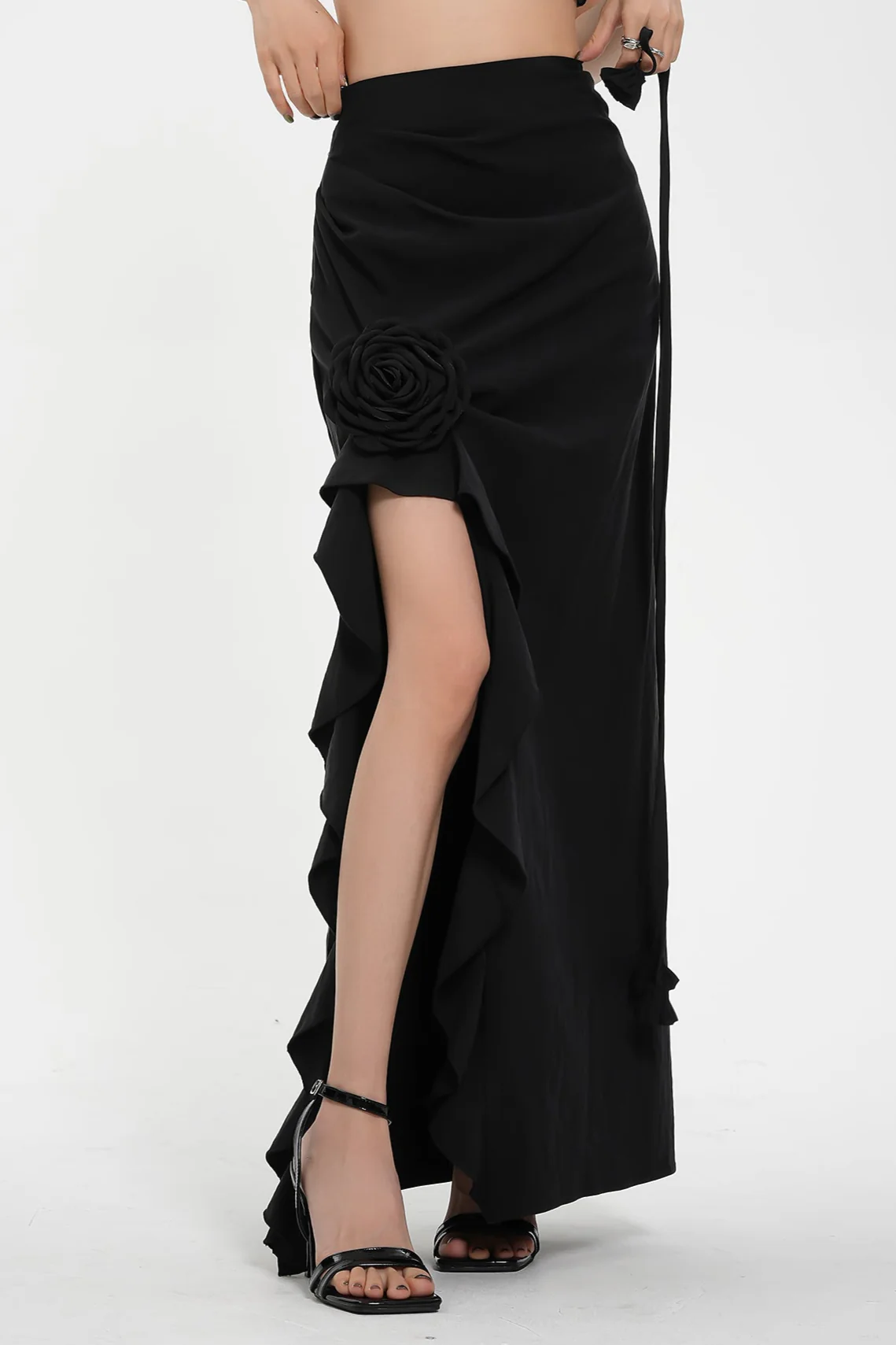 High Waist Ruffled Maxi Skirt with Floral Detail and Side Slit - Image 7