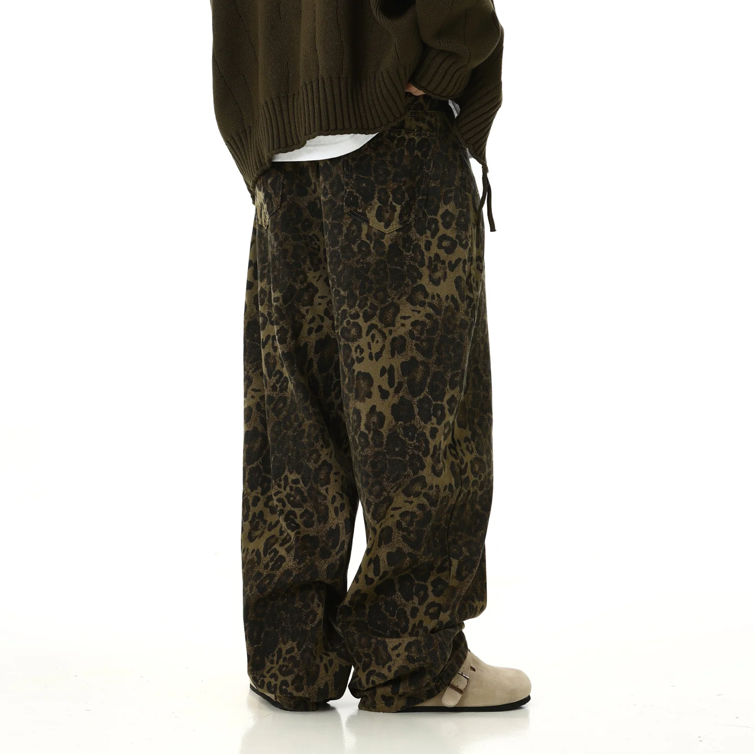 Leopard Print Lightweight Straight Jeans - Image 3