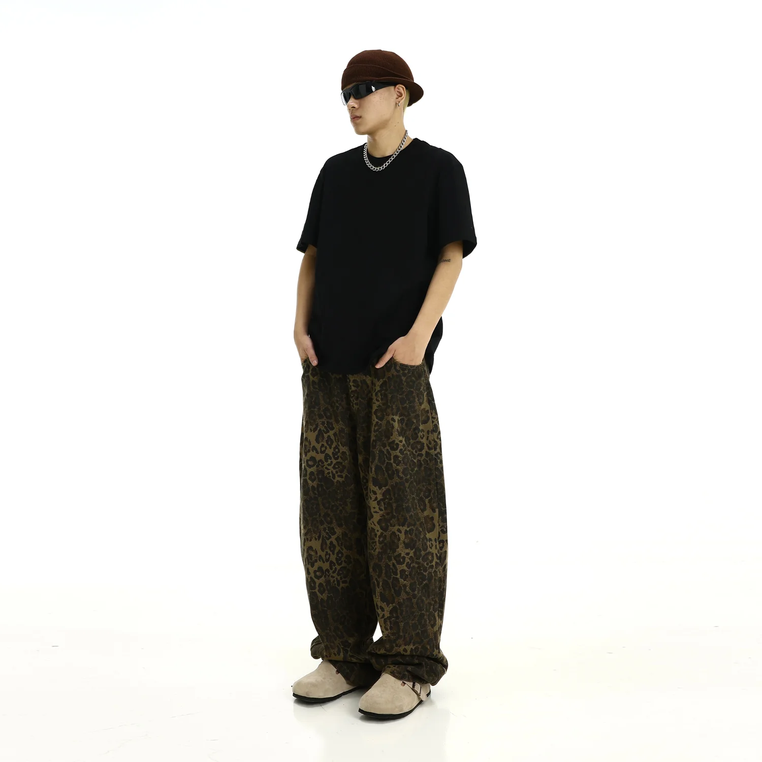Leopard Print Lightweight Straight Jeans - Image 4