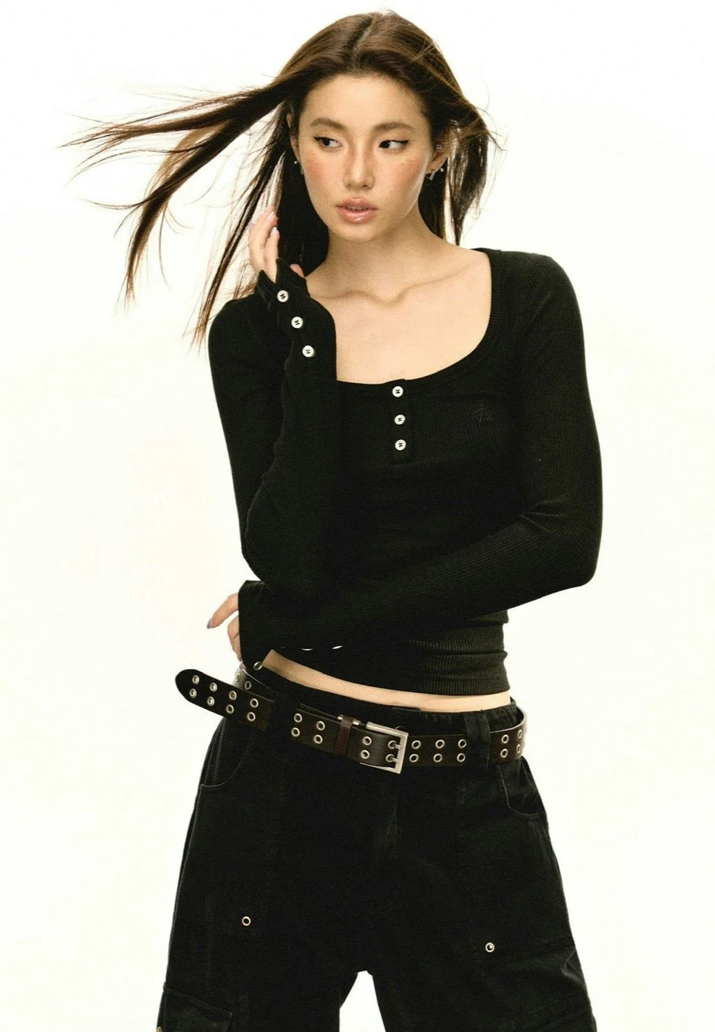 Long Sleeve U-Neck Henley Top - Image 9