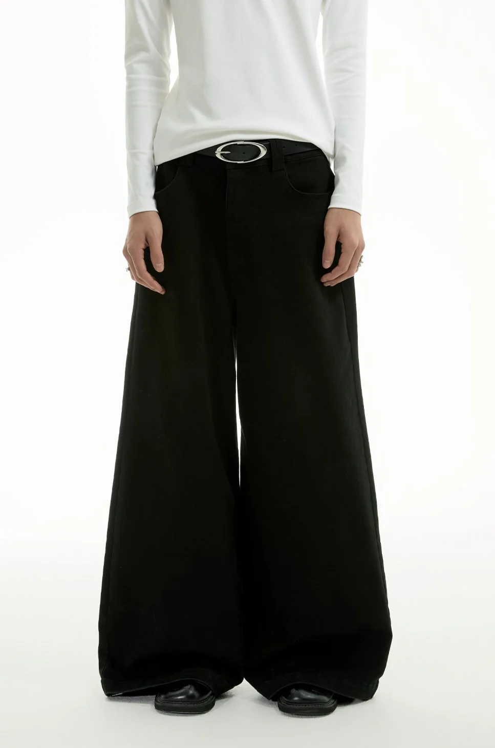 Low Waist Wide Leg Denim Jeans with Pockets - Image 10