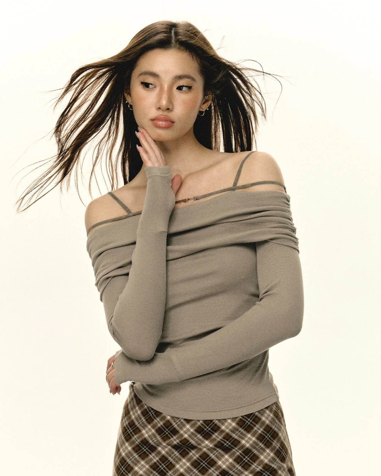 Off-Shoulder Layered Long Sleeve Ruched Skinny Top - Image 3