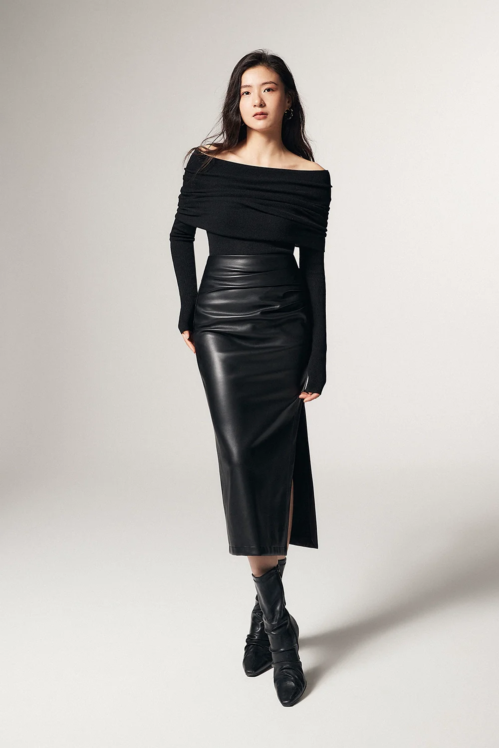 Off-Shoulder Ribbed Knit Layered Long Sleeve Sweater - Image 13