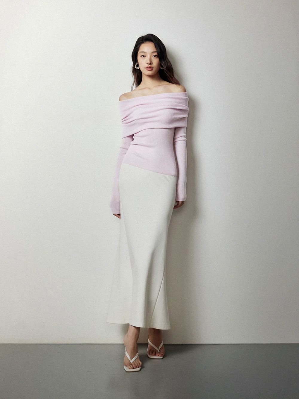 Off-Shoulder Ribbed Knit Layered Long Sleeve Sweater - Image 30