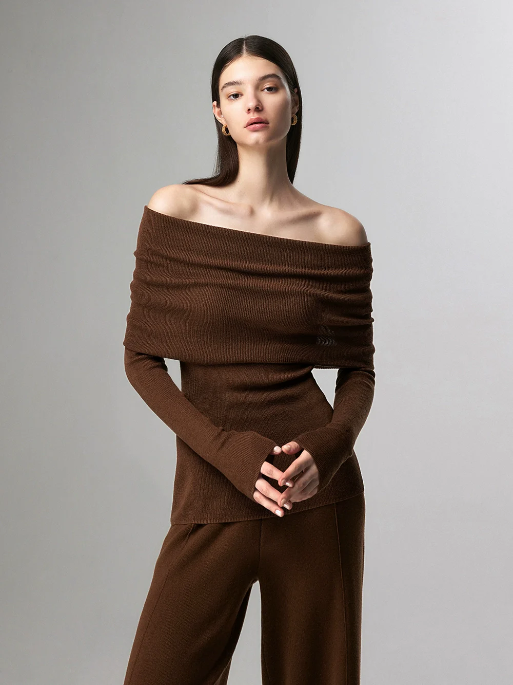 Off-Shoulder Ribbed Knit Layered Long Sleeve Sweater - Image 31