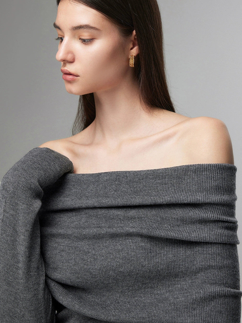 Off-Shoulder Ribbed Knit Layered Long Sleeve Sweater - Image 40
