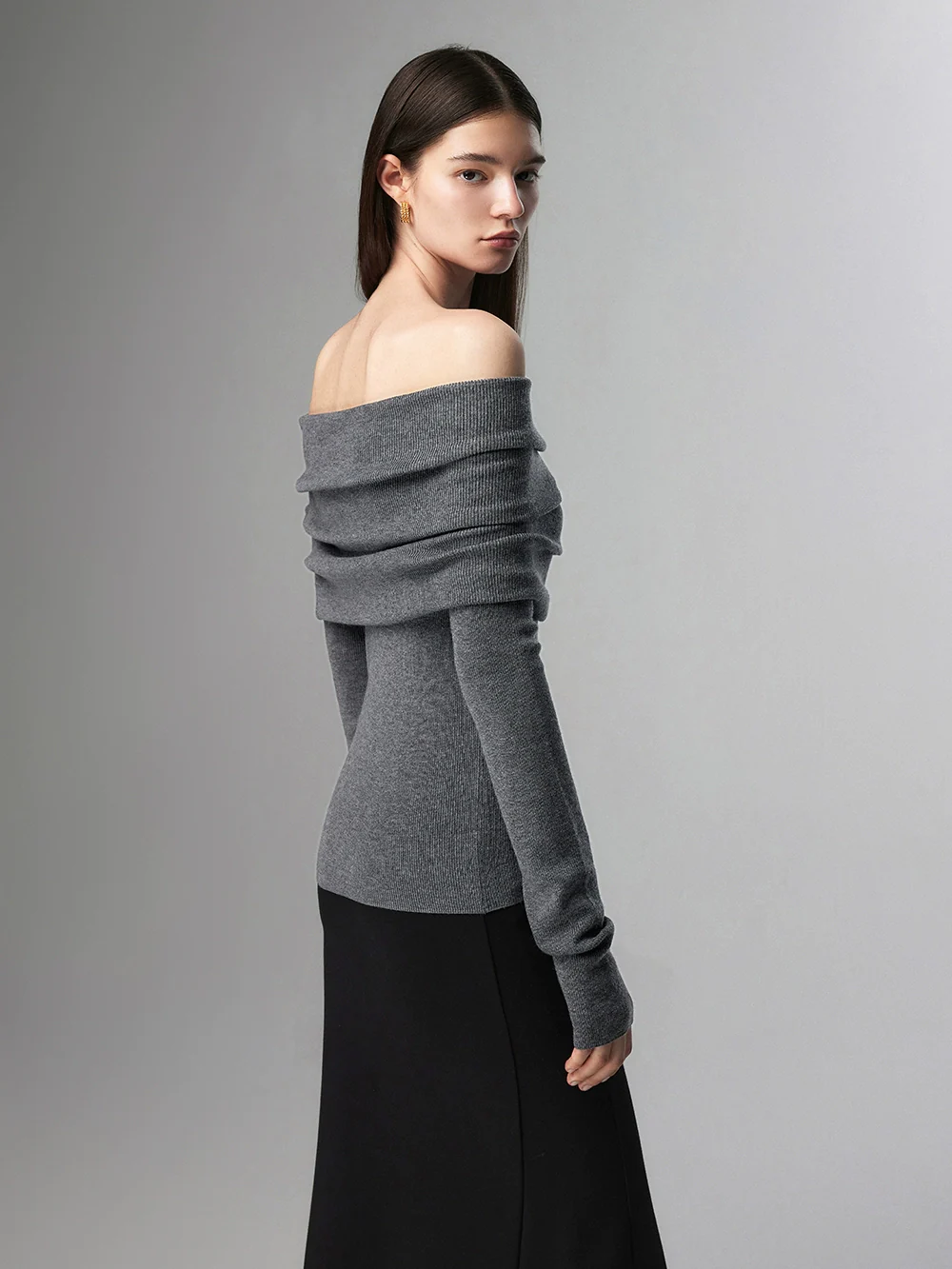 Off-Shoulder Ribbed Knit Layered Long Sleeve Sweater - Image 44