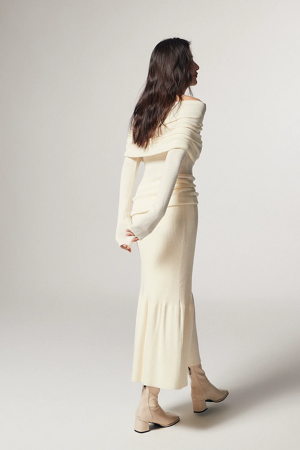Off-Shoulder Ribbed Knit Layered Long Sleeve Sweater - Image 8