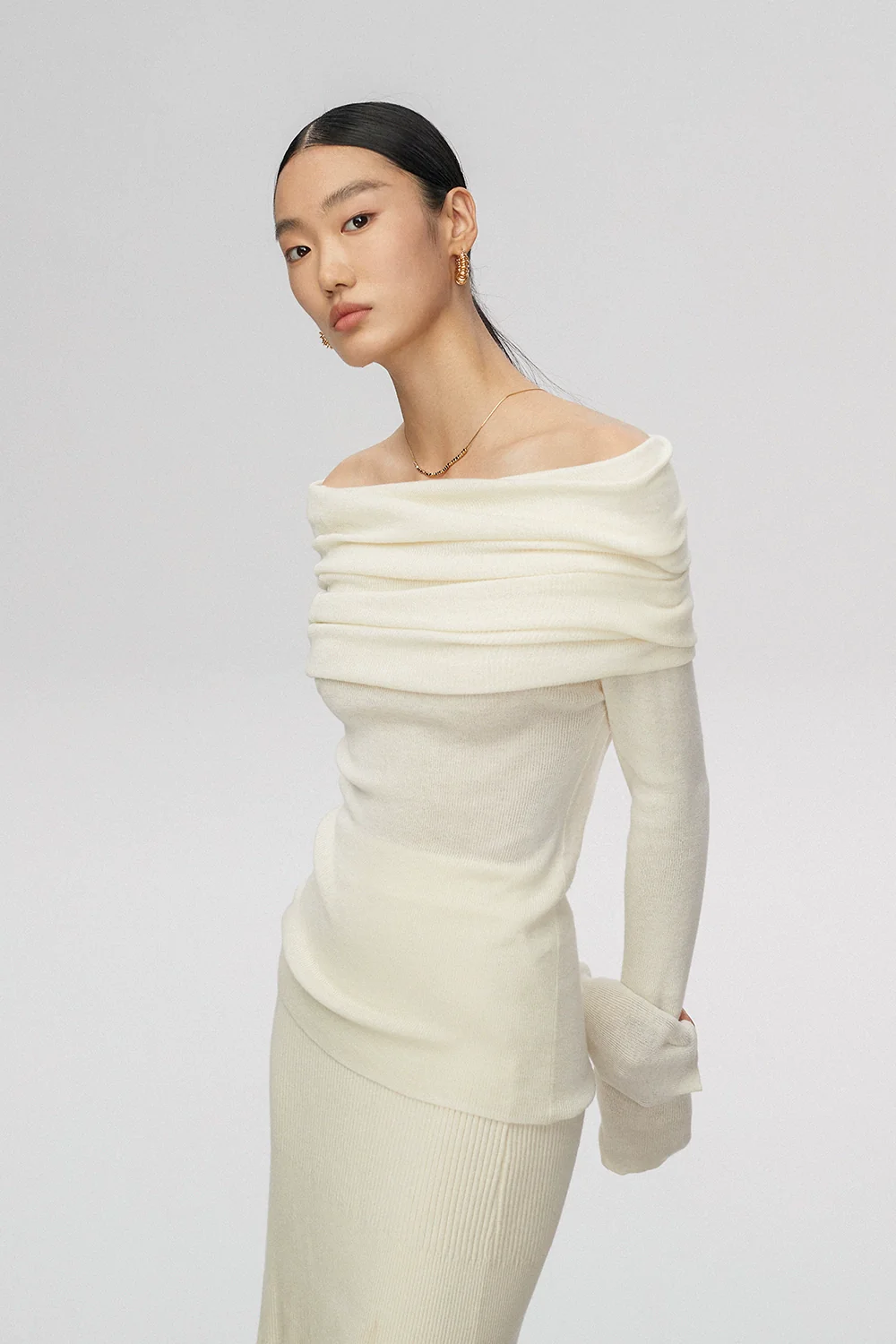 Off-Shoulder Ribbed Knit Long Sleeve Sweater Top - Image 5