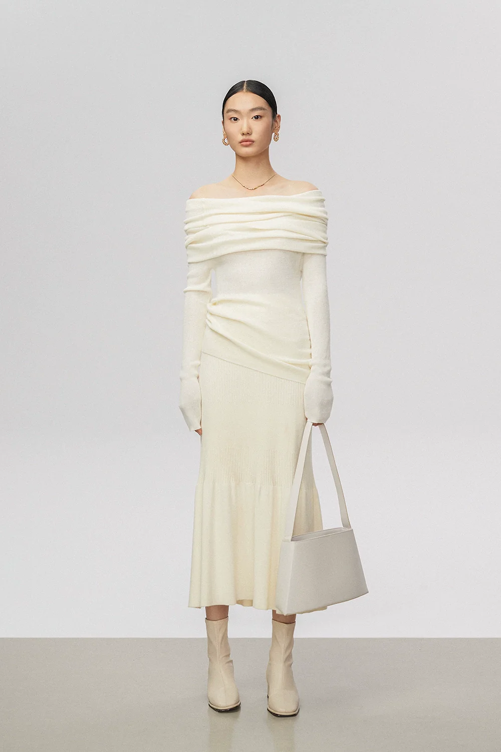 Off-Shoulder Ribbed Knit Long Sleeve Sweater Top - Image 9