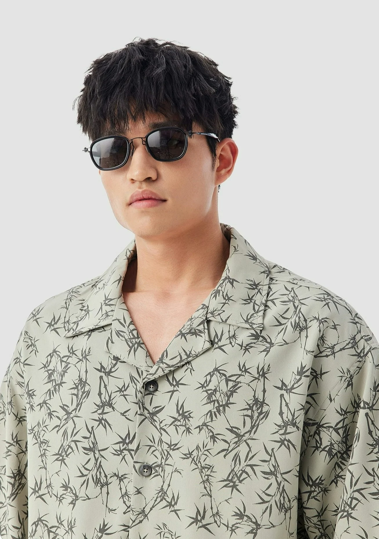 Oversized Bamboo Print Short Sleeve Button-up Shirt - Image 5