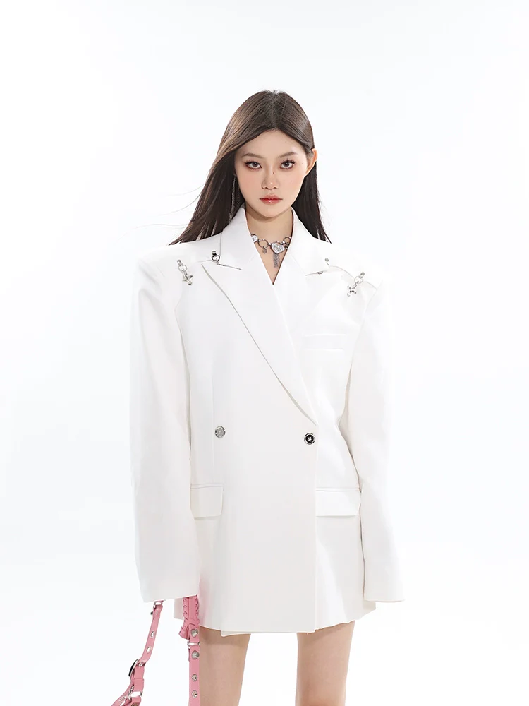 Oversized Blazer with Embellished Lapel Detail - Image 12