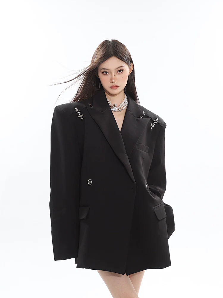 Oversized Blazer with Embellished Lapel Detail - Image 4