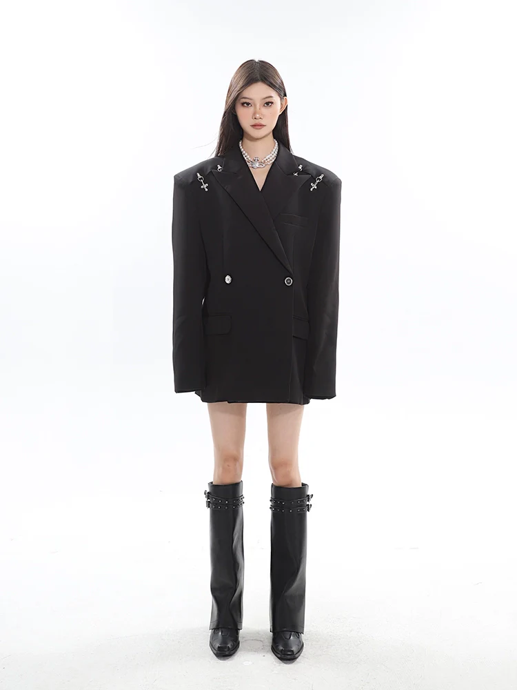 Oversized Blazer with Embellished Lapel Detail - Image 7