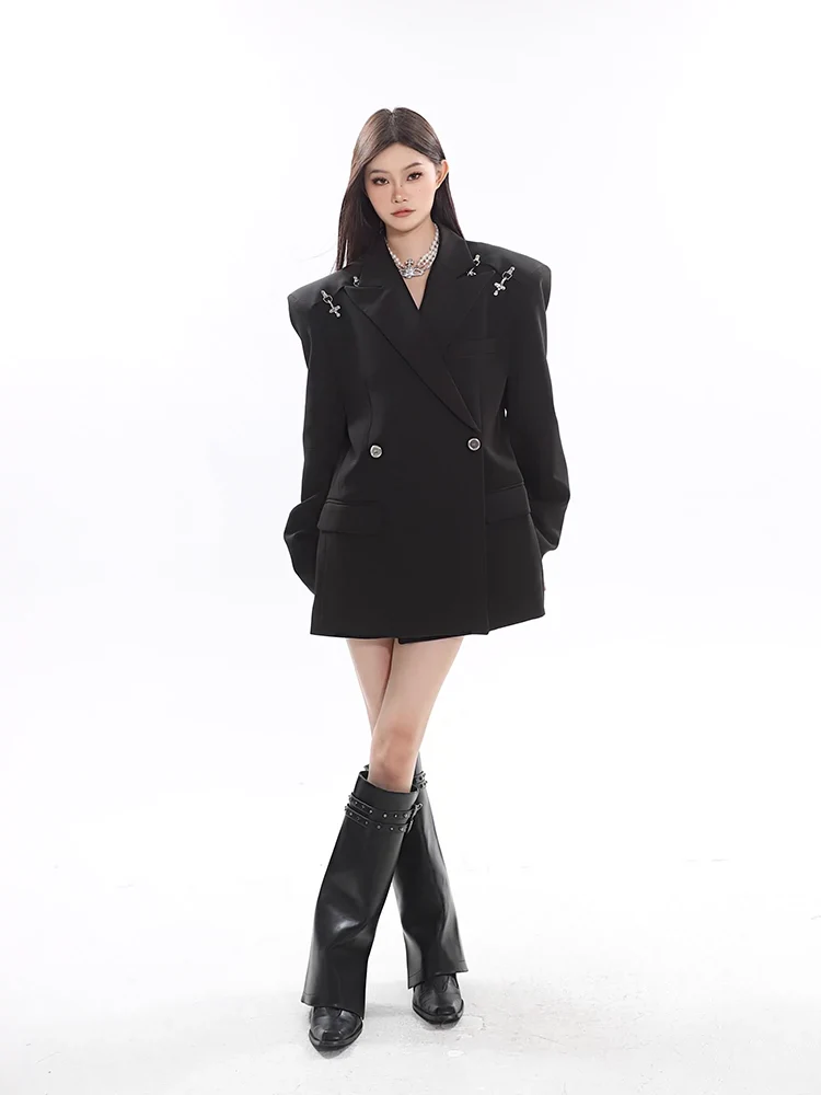 Oversized Blazer with Embellished Lapel Detail - Image 9