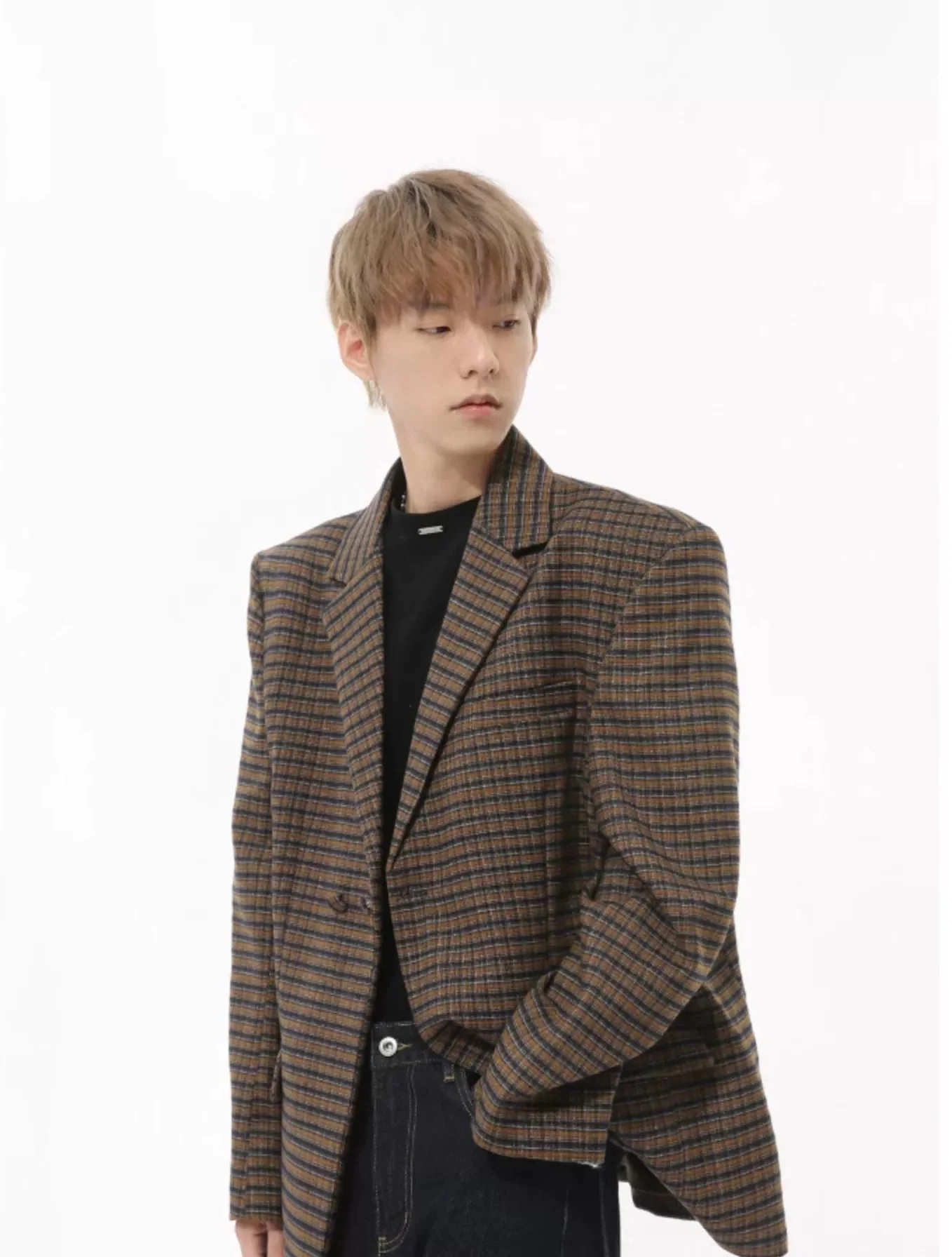 Oversized Checkered Single Breasted Blazer with Structured Shoulders - Image 5
