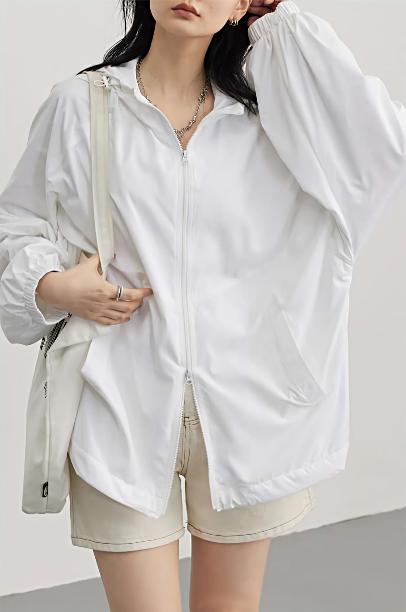 Oversized Cuff Sleeve Hooded Windbreaker - Image 9