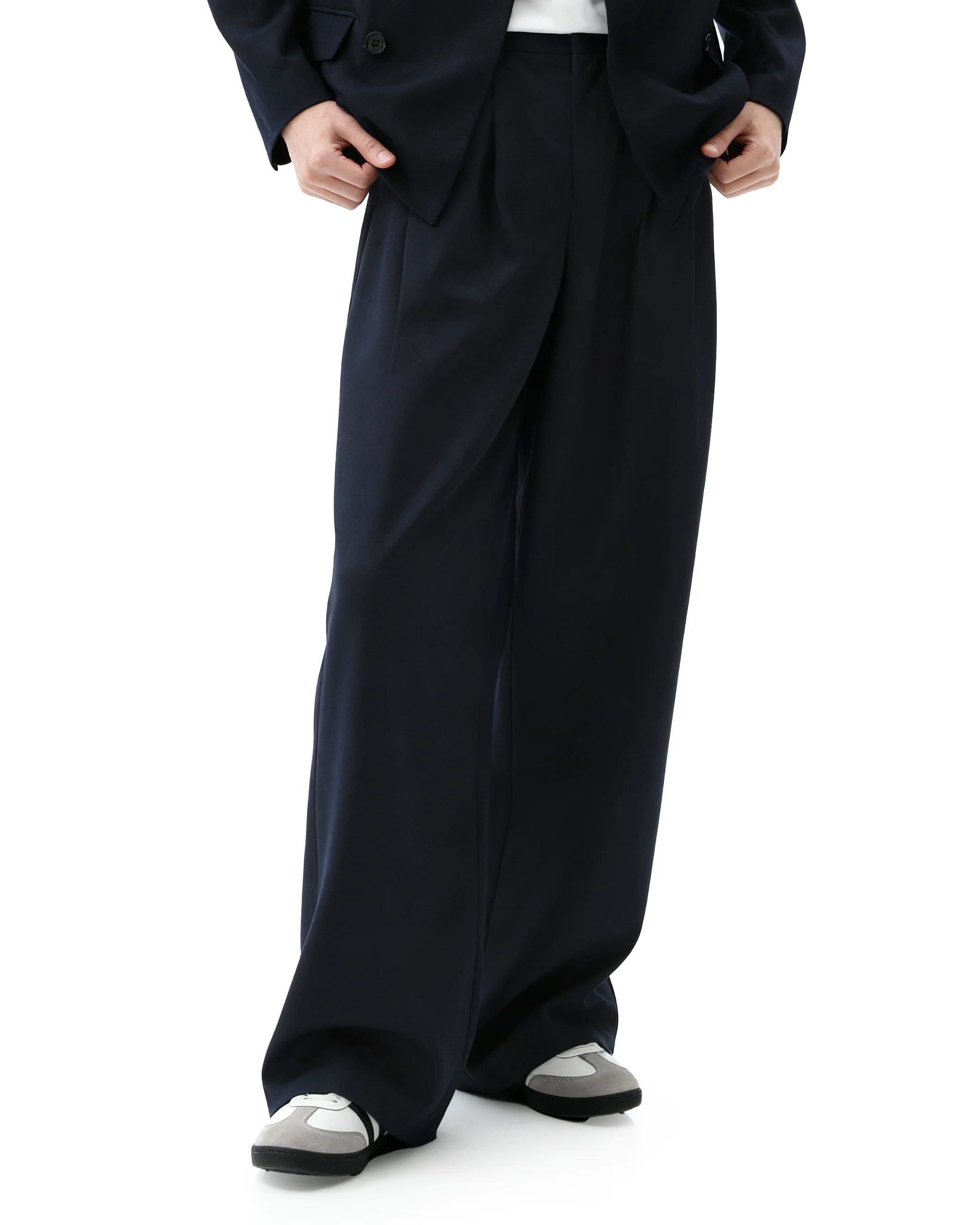Oversized Double-Breasted Brooch Blazer and Wide-Leg Trousers Set - Image 7