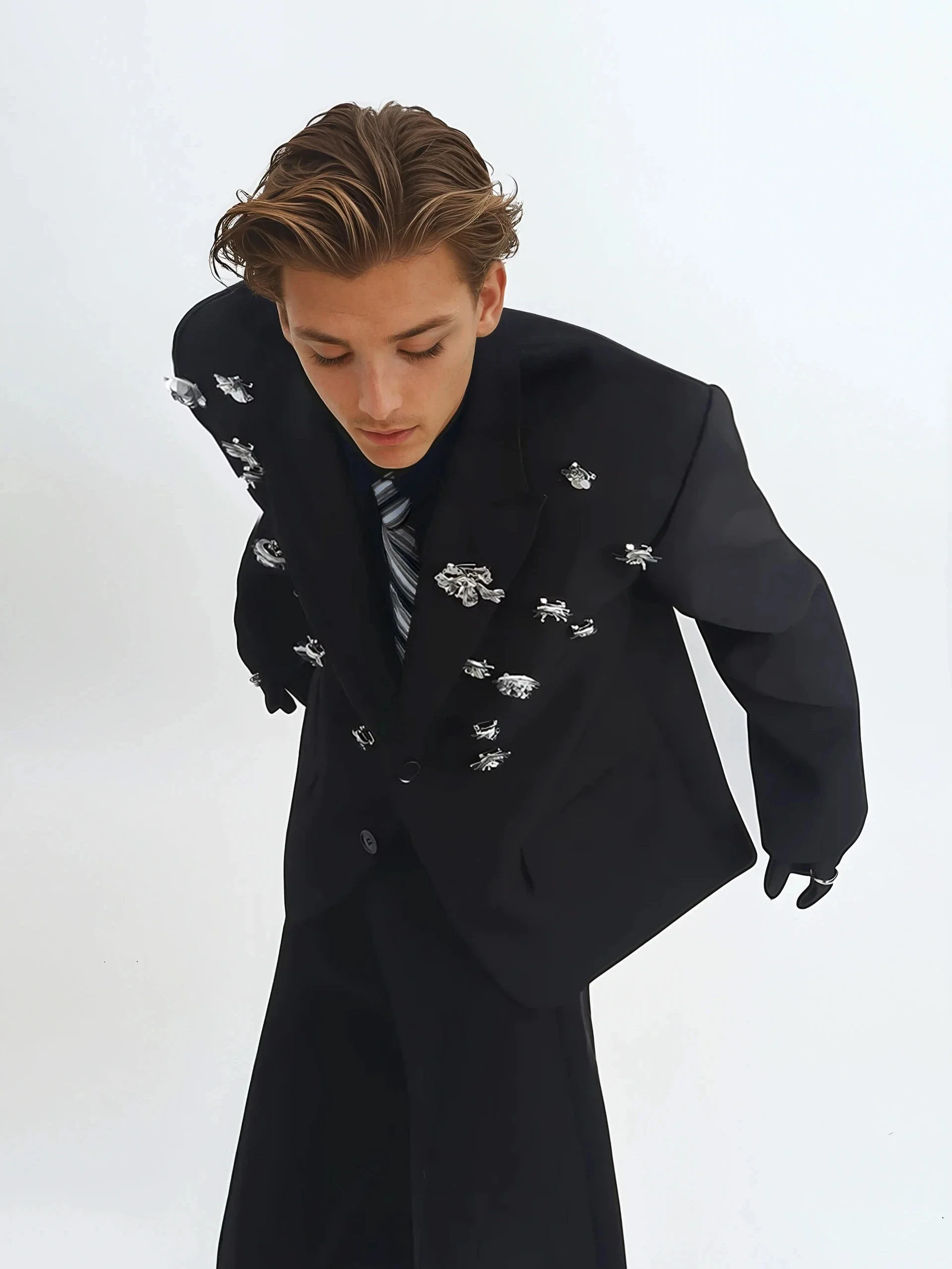 Oversized Embellished Floral Crystal Blazer Jacket - Image 5